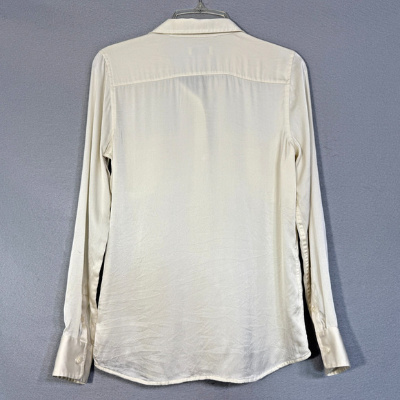 UNTUCKit For Womens Ivory Silk Button Top Size 2 Classic Luxury Preppy Workwear - Picture 2 of 6